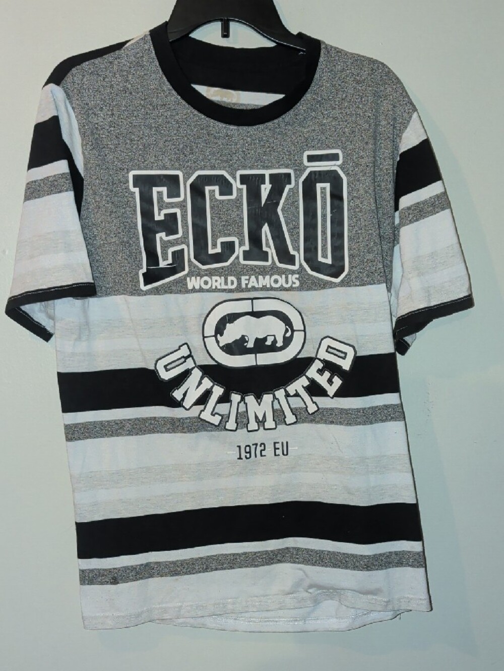 Y2K Ecko Unltd Striped T-Shirt Mens Size L Gray Black White Rhino Logo Graphic